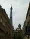  tour eiffel et tour horloge de l'ancien siège des magasins du Louvre